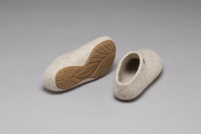 Cream Kids' Wildling Nelus Slippers | UK-BTVRMZ269